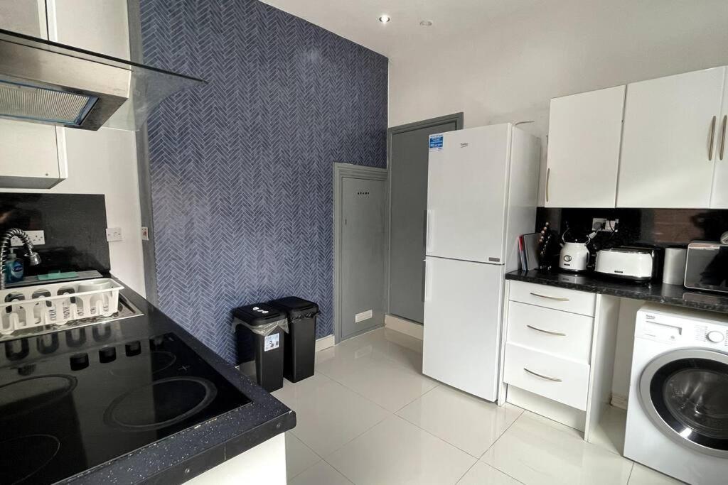 Luxury 2 Bed Duplex Apartment By Yo Room! - Leicester City- Free Parking Εξωτερικό φωτογραφία