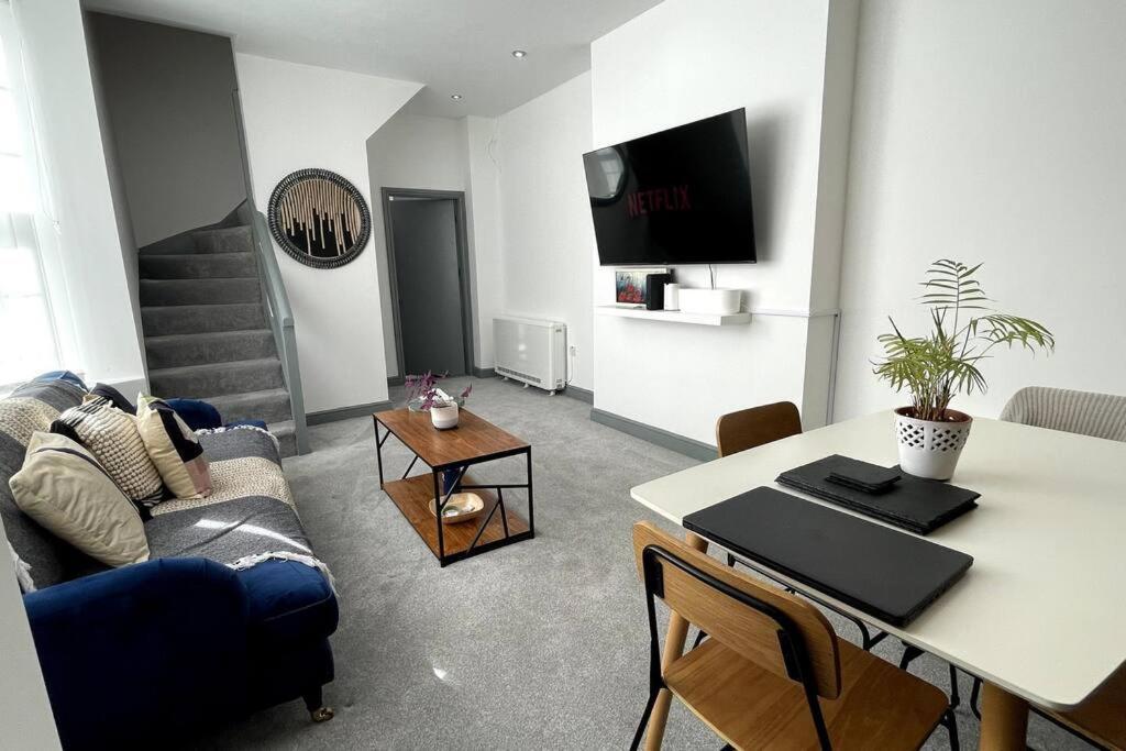 Luxury 2 Bed Duplex Apartment By Yo Room! - Leicester City- Free Parking Εξωτερικό φωτογραφία
