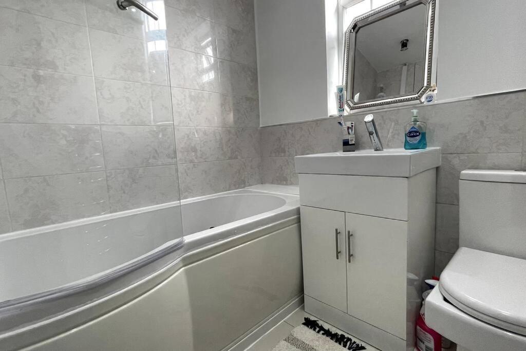 Luxury 2 Bed Duplex Apartment By Yo Room! - Leicester City- Free Parking Εξωτερικό φωτογραφία